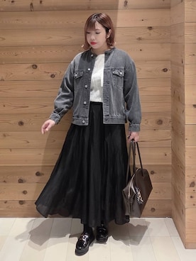 「アイテム（デニムジャケット）」を使った、テソ子さん（レディース・162cm・30代）の秋コーディネート