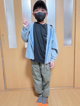 「アイテム（パンツ）」を使った、テソ子さん（キッズ・133cm）の秋コーディネート