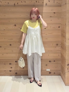 「アイテム（ボディバッグ/ウエストポーチ、ベージュ系）」を使った、テソ子さん（レディース・162cm）の夏コーディネート