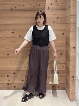 「GLOBAL WORK（グローバルワーク）のさらさらリラックスイージーパンツ/636563（その他パンツ、ブラウン系）」を使った、テソ子さん（レディース・162cm）の春コーディネート