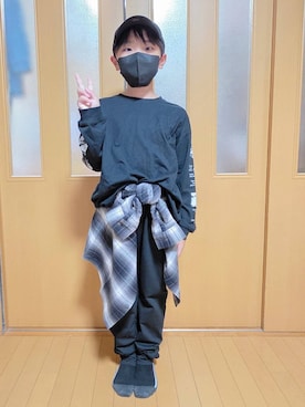 「アイテム（トップス）」を使った、テソ子さん（キッズ・133cm）の秋コーディネート
