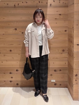 「アイテム（ローファー）」を使った、テソ子さん（レディース・162cm・30代）の秋コーディネート