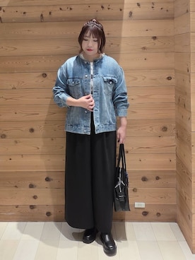 「アイテム（デニムジャケット）」を使った、テソ子さん（レディース・162cm・30代）の秋コーディネート