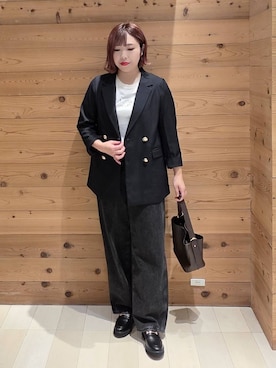 「アイテム（テーラードジャケット）」を使った、テソ子さん（レディース・162cm・30代）の秋コーディネート