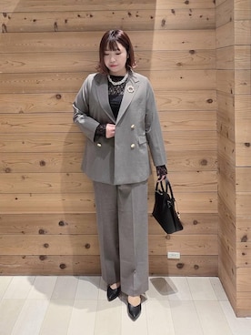 「アイテム（ブローチ/コサージュ）」を使った、テソ子さん（レディース・162cm）の冬コーディネート