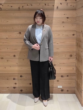 「アイテム（ブローチ/コサージュ、その他）」を使った、テソ子さん（レディース・162cm）の冬コーディネート