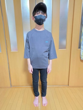 「アイテム（パンツ）」を使った、テソ子さん（キッズ・136cm）の秋コーディネート