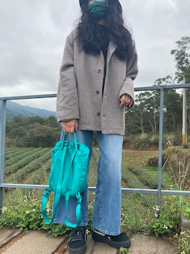 「oversize」｜「アイテム（チェスターコート）」を使った、cassandrabaddieさん（レディース・156cm）の春コーディネート