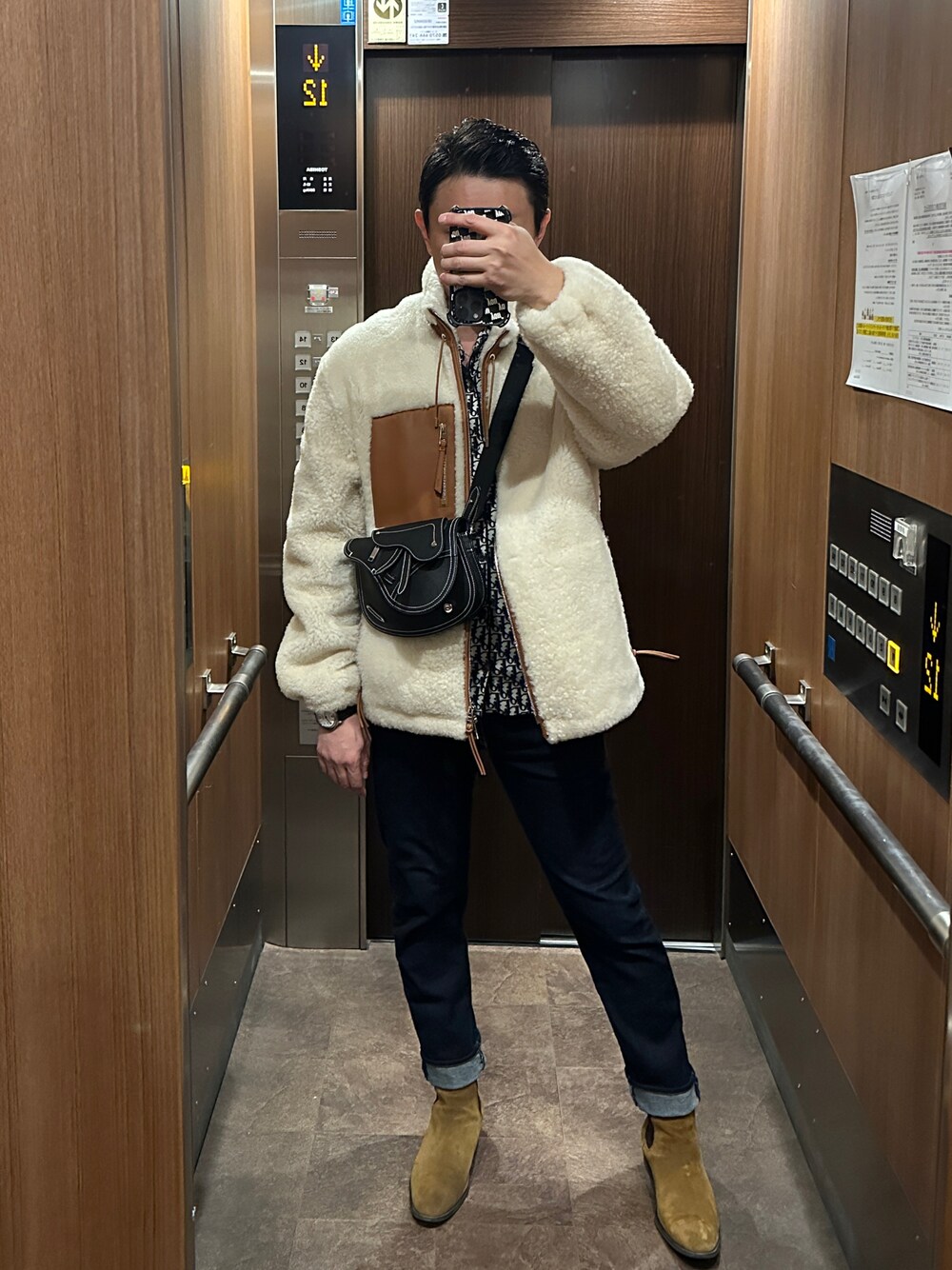 「Levi'sのアイテム（デニムパンツ、ブルー系）」を使った、エレベーターボーイくんさん（メンズ・174cm）の冬コーディネートの1枚目の写真
