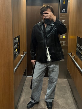 「アイテム（デニムパンツ、シルバー系）」を使った、エレベーターボーイくんさん（メンズ・174cm）の秋コーディネート