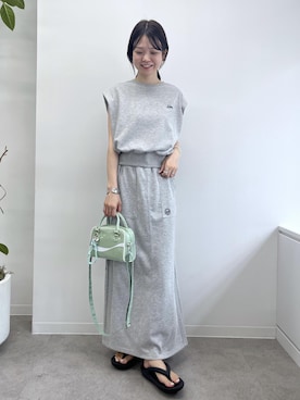 「アイテム（ボストンバッグ、グリーン系）」を使った、タカナミさん（レディース・160cm）の夏コーディネート