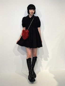 「jouetie（ジュエティ）のストレッチレースアップロングブーツ 厚底 靴 秋服（ブーツ、ブラック系）」を使った、JURIさん（レディース・161cm）の夏コーディネート