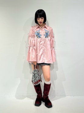 「jouetie（ジュエティ）のプリーツレイヤードスカパン（その他パンツ、グレー系）」を使った、JURIさん（レディース・161cm）の秋コーディネート
