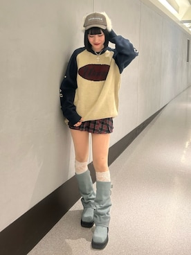 「アイテム（ブーツ、ブルー系）」を使った、JURIさん（レディース・161cm）の秋コーディネート