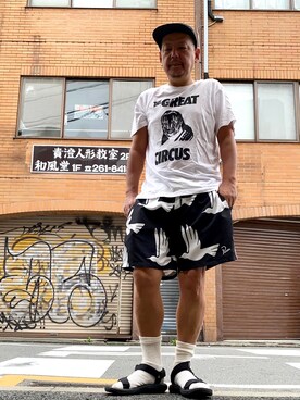 「Parra（パーラ）のアイテム」を使った、ザッキローニさん（メンズ・172cm）の秋コーディネート