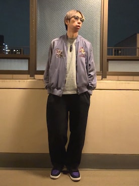 「アイテム（スカジャン）」を使った、HOLLIEさん（メンズ・180cm）の冬コーディネート