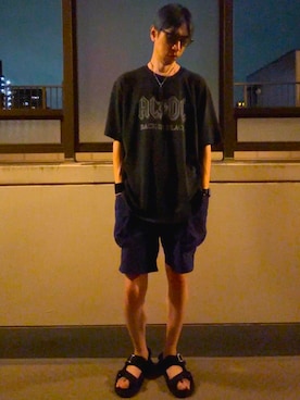 「黒Tシャツ」｜HOLLIEさん（メンズ・180cm・40代）の秋コーディネート