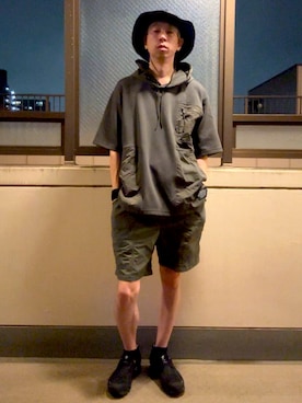 「アイテム（カーゴパンツ）」を使った、HOLLIEさん（メンズ・180cm）の秋コーディネート