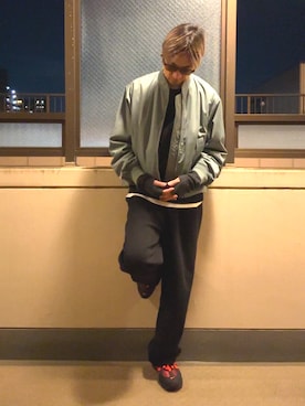 「アイテム（アームカバー）」を使った、HOLLIEさん（メンズ・180cm）の冬コーディネート