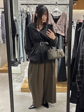 「PAGEBOY（ページボーイ）のレースMIXシャツ（シャツ/ブラウス、ブラック系）」を使った、82omochi73さん（レディース・158cm）の秋コーディネート