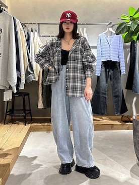 「PAGEBOY（ページボーイ）のプラットチャンキースニーカー（スニーカー、ブラック系）」を使った、82omochi73さん（レディース・158cm）の春コーディネート