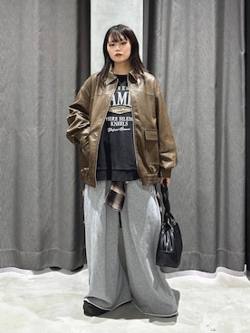 「PAGEBOY（ページボーイ）のサイドタックルーズウラケパンツ/イージーパンツ【4color・2size】（スウェットパンツ）」を使った、82omochi73さん（レディース・158cm・20代）の秋コーディネート