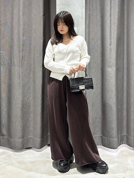 「PAGEBOY（ページボーイ）のサイドタックルーズウラケパンツ/イージーパンツ【4color・2size】（スウェットパンツ）」を使った、82omochi73さん（レディース・158cm・20代）の秋コーディネート