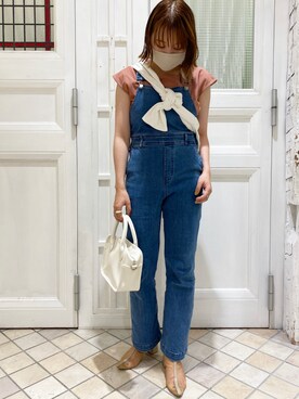 「カラーTシャツ」｜「アイテム（サロペット/オーバーオール）」を使った、なかむらえりかさん（レディース・153cm）の夏コーディネート
