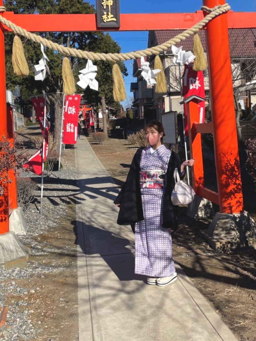 「着物、きもの、着物女子、着物好きさんと繋がりたい、猫、着物コーデ、休日スタイル、着物コート、チェック」｜「岩佐のアイテム（ハンドバッグ、ピンク系）」を使った、irukaさん（レディース・152cm）の冬コーディネートの1枚目の写真
