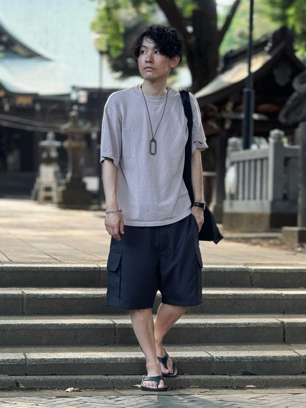 「夏コーデ、夏、夏だ！Tシャツ着よう！、ニットTシャツ、大人カジュアル、大人コーデ、ラフコーデ、ラフ、シンプル、シンプルコーデ、シンプルスタイル、WEARyouthコーデ、低身長、低身長コーデ、ショートパンツ」｜「LION HEARTの【限定展開】LH-1 ヴァリアスチェーンブレスレット/サージカルステンレス316L（金属アレルギー対応）（ブレスレット、その他）」を使った、ゆっきーさん（骨格ウェーブ・メンズ・165cm）の夏コーディネートの1枚目の写真