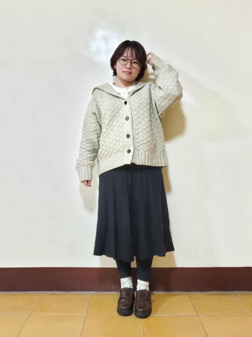 「ootd、冬コーデ、大人カジュアル、大人コーデ、低身長、低身長女子、休閒、復古」｜「Samansa Mos2の【FROM ENGLAND】ブリティッシュウールセーラーカラーニット（ニット/セーター、ベージュ系）」を使った、呱呱🍯さん（レディース・152cm）の冬コーディネートの1枚目の写真