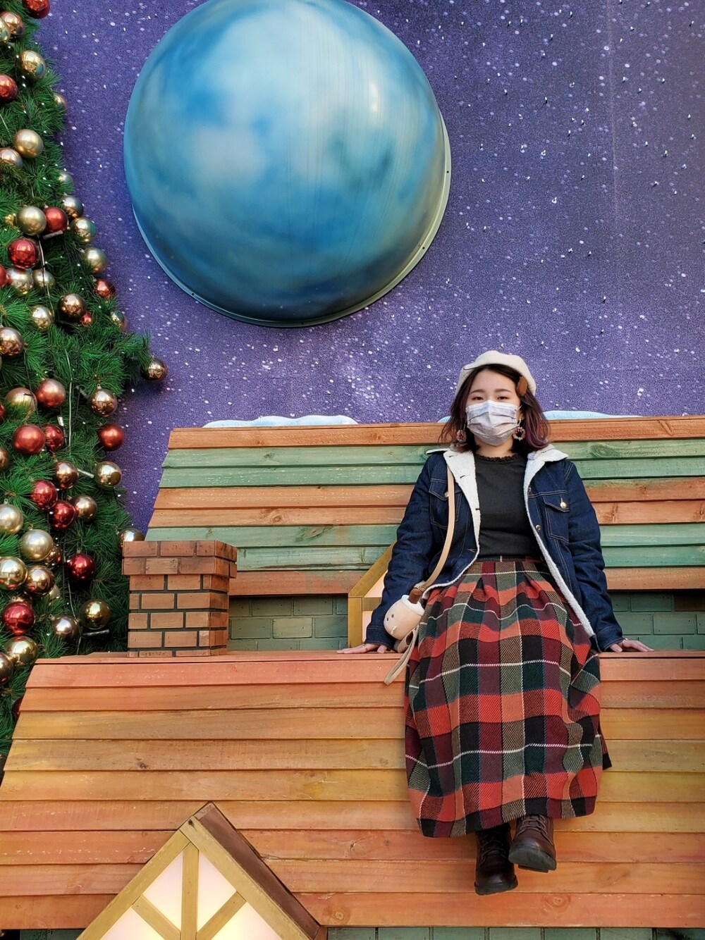 「冬コーデ、春コーデ、大人カジュアル、大人かわいい、低身長、低身長コーデ、休閒、ootd」｜「zoeのアイテム（Tシャツ/カットソー、グレー系）」を使った、呱呱🍯さん（レディース・152cm）の冬コーディネートの1枚目の写真