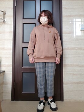 「チェック柄に恋してる」｜「アイテム（スラックス）」を使った、呱呱🍯さん（レディース・152cm）の春コーディネート