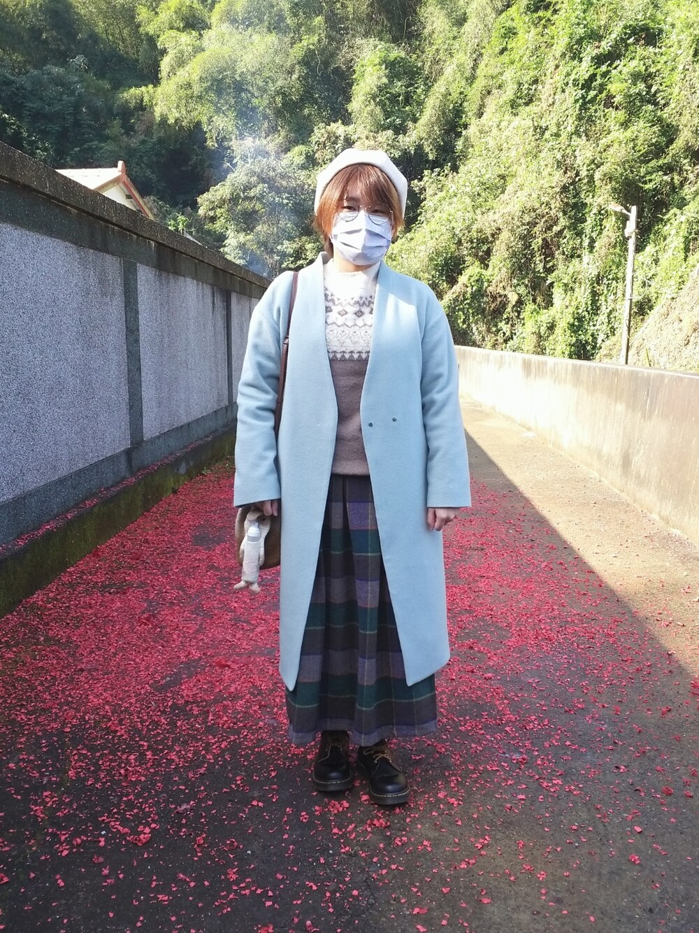 「チェック柄に恋してる、チェック柄、チェック柄スカート、大人カジュアル、大人かわいい、大人コーデ、低身長、春コーデ、春先取り」|「GLOBAL WORKのラメジャガードニットプルオーバー/238986(ニット/セーター、ベージュ系)」を使った、呱呱🍯さん(レディース・152cm)の冬コーディネートの2枚目の写真