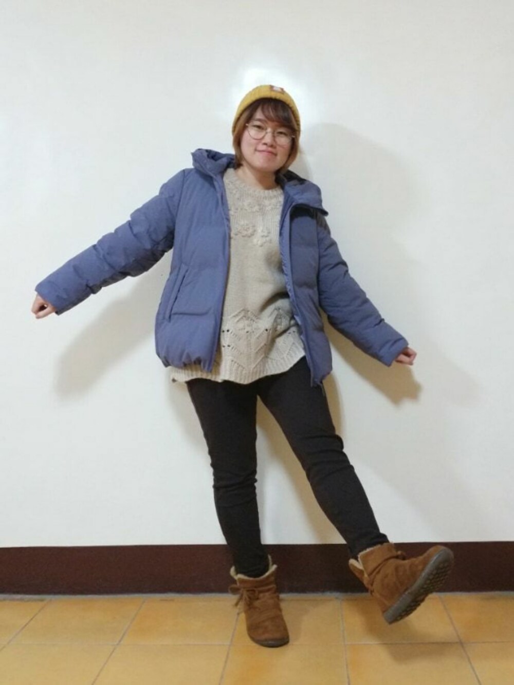 「冬コーデ、大人カジュアル、大人かわいい、色違いコーデ、差し色、低身長、刺繍、PANTONE、Very Peri」｜「Samansa Mos2の刺繍ニット（ニット/セーター、ホワイト系）」を使った、呱呱🍯さん（レディース・152cm）の冬コーディネートの1枚目の写真