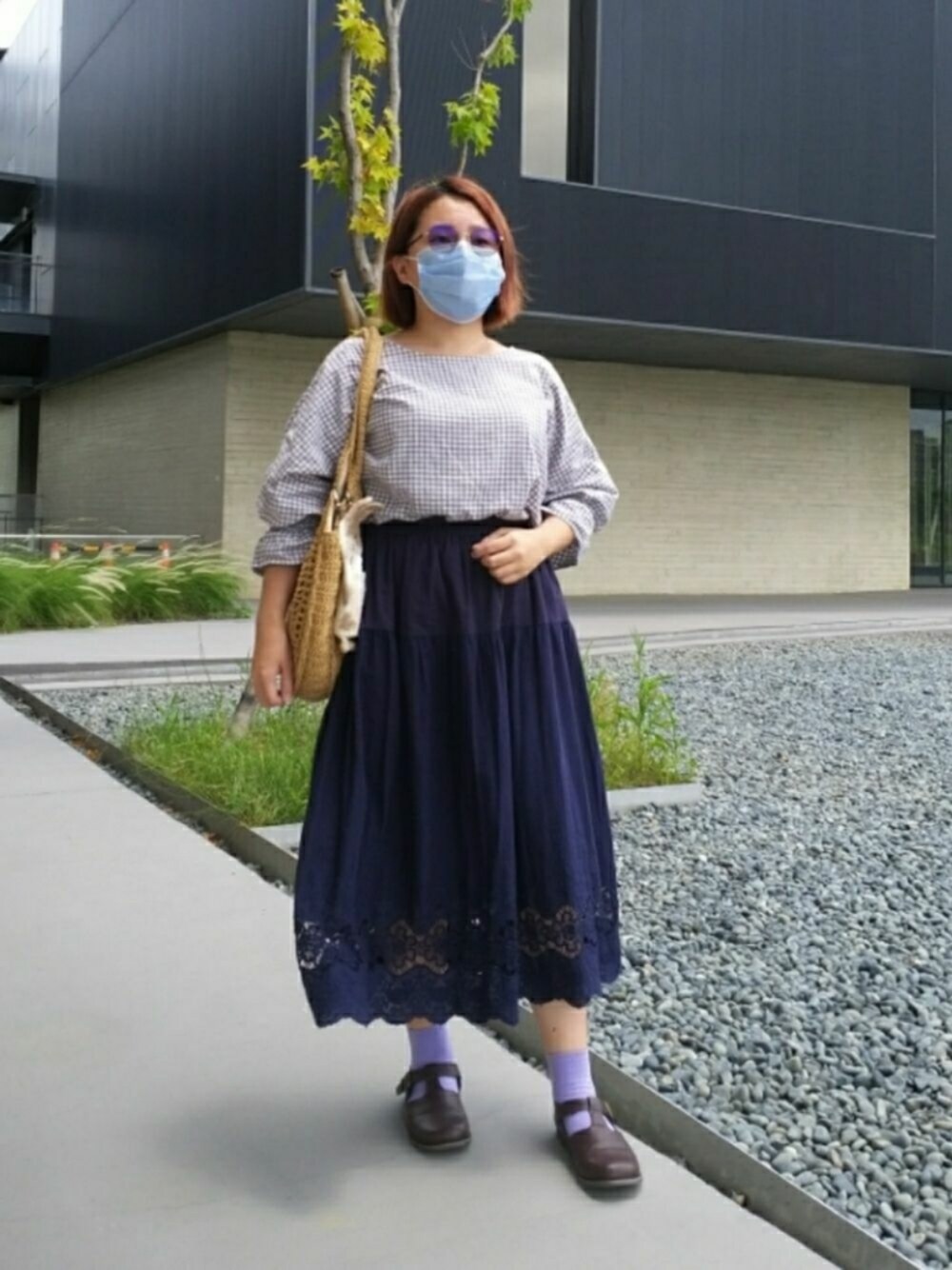 「夏コーデ、靴下、差し色、着回しコーデ、青コーデ、大人カジュアル、大人かわいい、Samansa Mos2」｜「zoeの刺繡鏤空裙（スカート、ブルー系）」を使った、呱呱🍯さん（レディース・152cm）の夏コーディネートの1枚目の写真