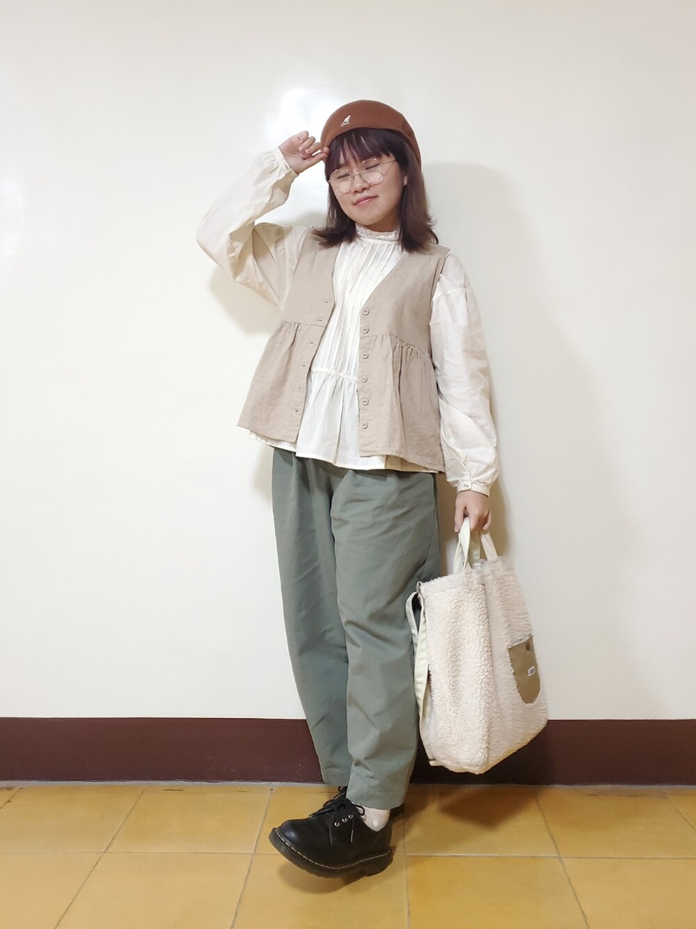 「春服デビュー宣言、春コーデ、大人カジュアル、街頭穿搭、低身長、vintage、復古、休閒、色違いコーデ」｜「Samansa Mos2の前後着レース襟ブラウス（シャツ/ブラウス、ホワイト系）」を使った、呱呱🍯さん（レディース・152cm）の春コーディネートの1枚目の写真