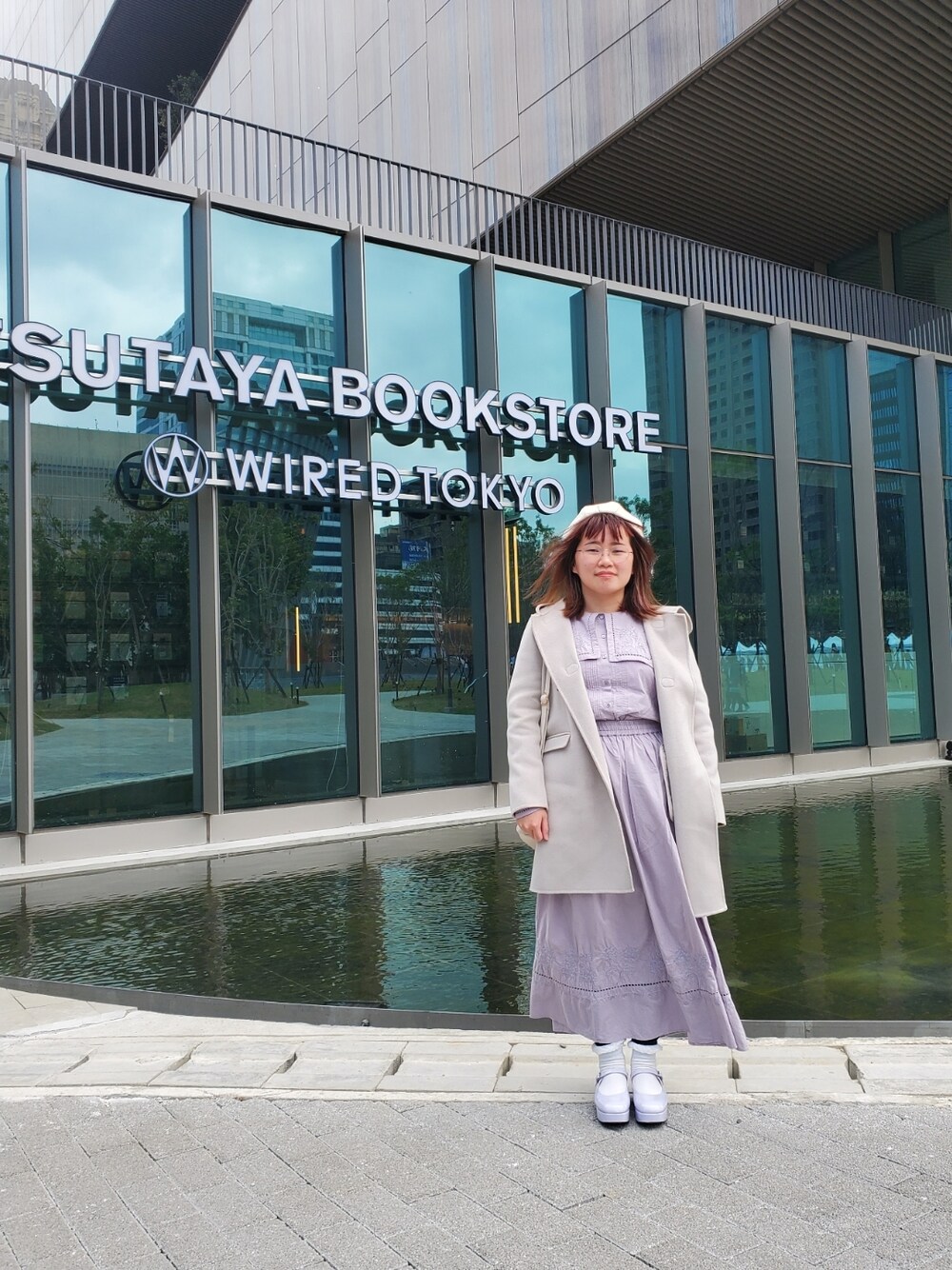 「春服デビュー宣言、春コーデ、大人かわいい、刺繍、刺繍スカート、刺繍シャツ」｜「TSUHARU by Samansa Mos2のコーネリーライクエンブロイダリーブラウス（シャツ/ブラウス、パープル系）」を使った、呱呱🍯さん（レディース・152cm）の春コーディネートの1枚目の写真