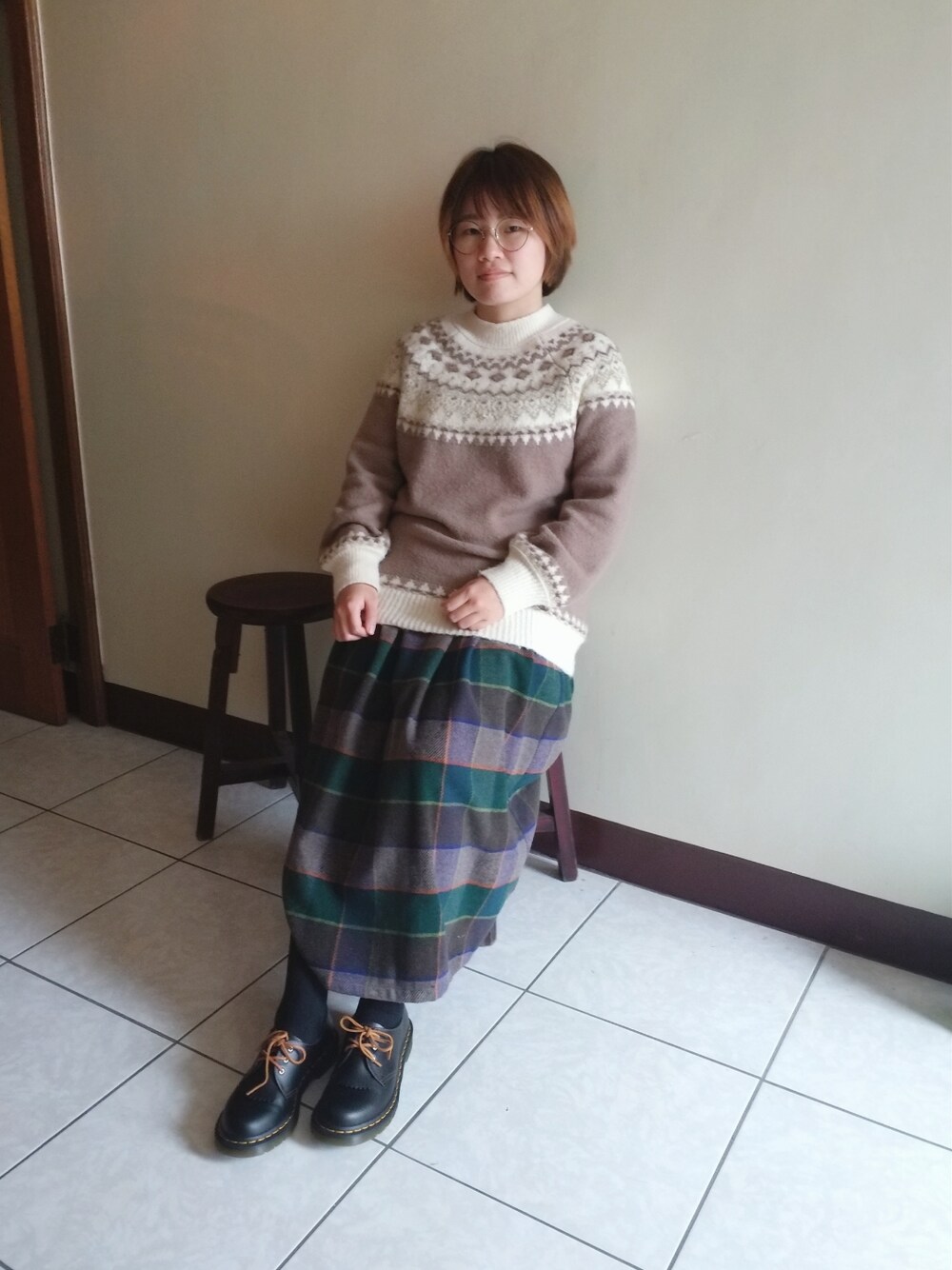 「チェック柄に恋してる、チェック柄、チェック柄スカート、大人カジュアル、大人かわいい、大人コーデ、低身長、春コーデ、春先取り」|「GLOBAL WORKのラメジャガードニットプルオーバー/238986(ニット/セーター、ベージュ系)」を使った、呱呱🍯さん(レディース・152cm)の冬コーディネートの3枚目の写真