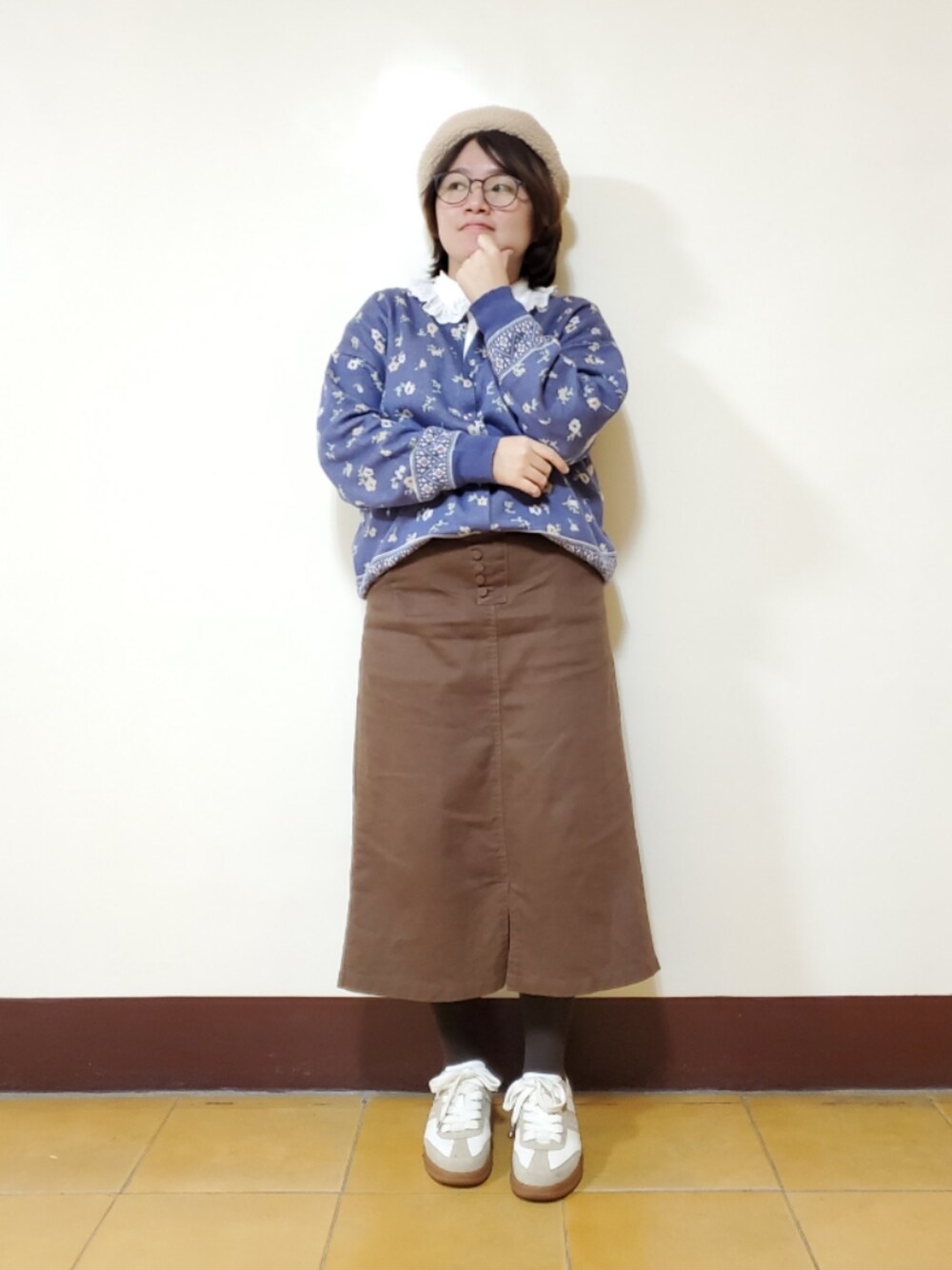 「似合うラボに行こう、ootd、街頭穿搭、春コーデ、色違いコーデ、大人カジュアル、大人かわいい、低身長、低身長コーデ、刺繍」｜「Samansa Mos2の花柄ドットボタンカーディガン（カーディガン/ボレロ、ブルー系）」を使った、呱呱🍯さん（レディース・152cm）の春コーディネートの1枚目の写真