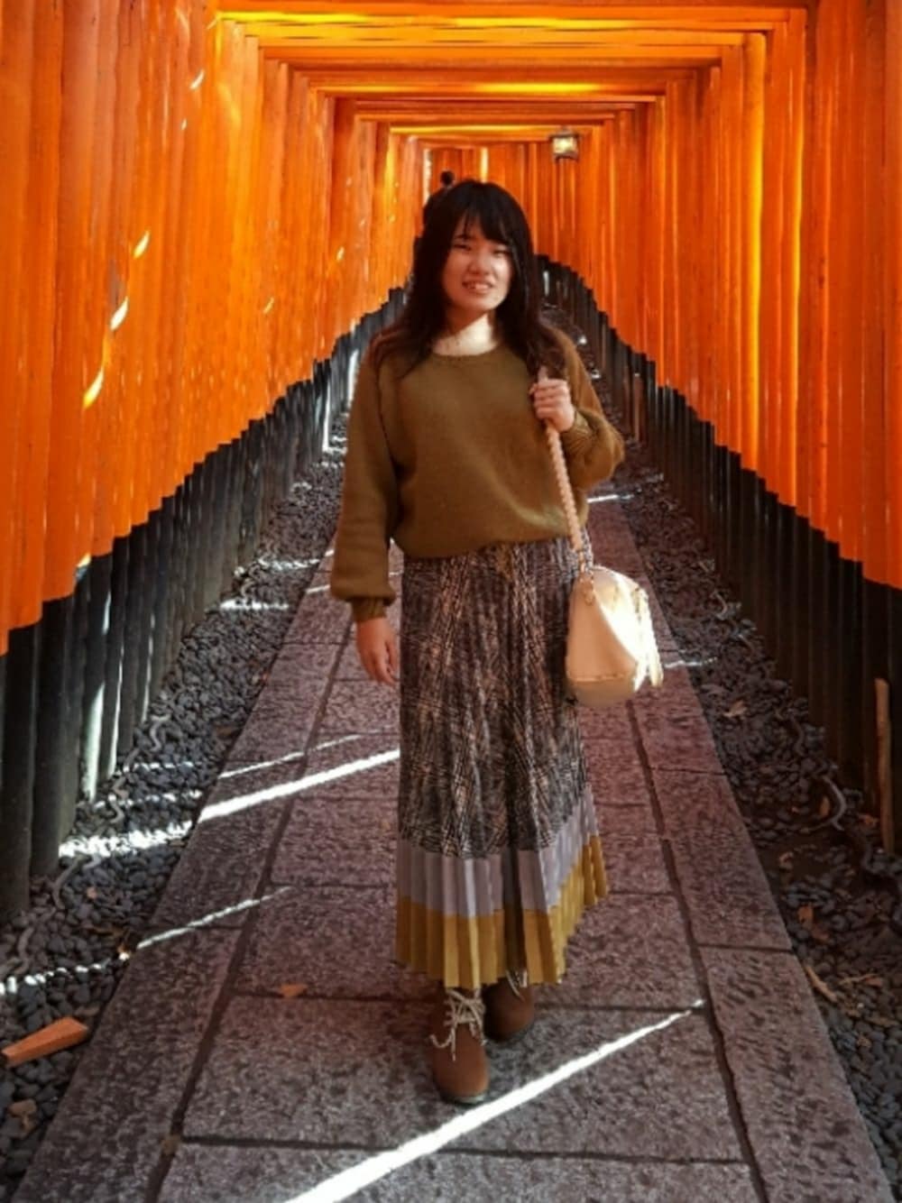 「冬コーデ、大人カジュアル、大人かわいい、チェック柄、チェック柄スカート、低身長」｜「zoeの抹茶綠短版抽繩毛衣（トップス、グリーン系）」を使った、呱呱🍯さん（レディース・152cm）の冬コーディネートの1枚目の写真