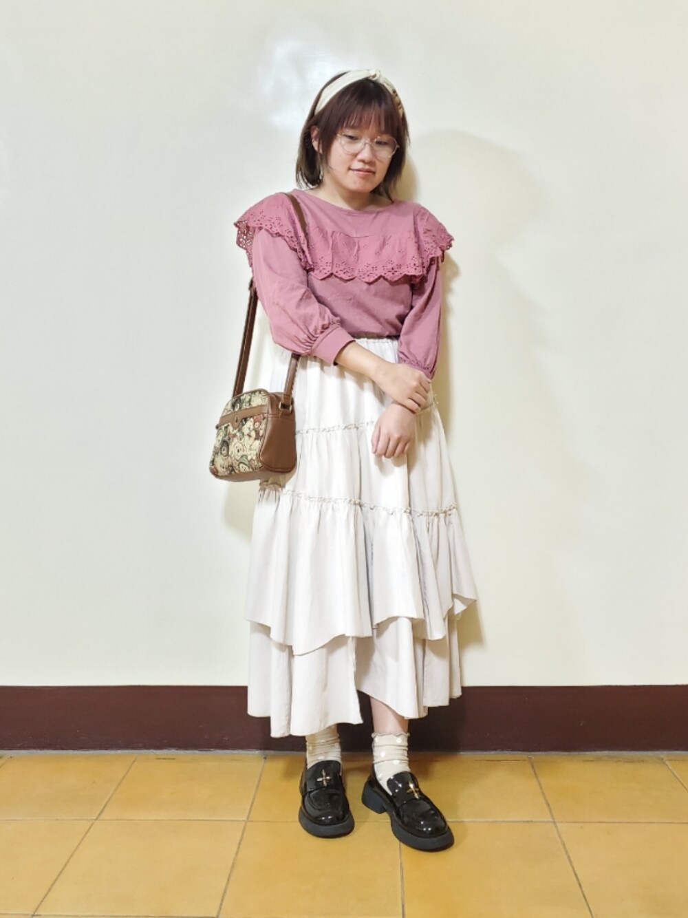 「ootd、夏、夏コーデ、大人カジュアル、大人女子、低身長、刺繍シャツ」｜「Samansa Mos2のフリルレースカットソー（Tシャツ/カットソー、ピンク系）」を使った、呱呱🍯さん（レディース・152cm）の夏コーディネートの1枚目の写真