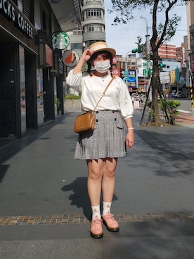「刺繍」｜「アイテム（アナログ腕時計）」を使った、呱呱🍯さん（レディース・152cm）の夏コーディネート
