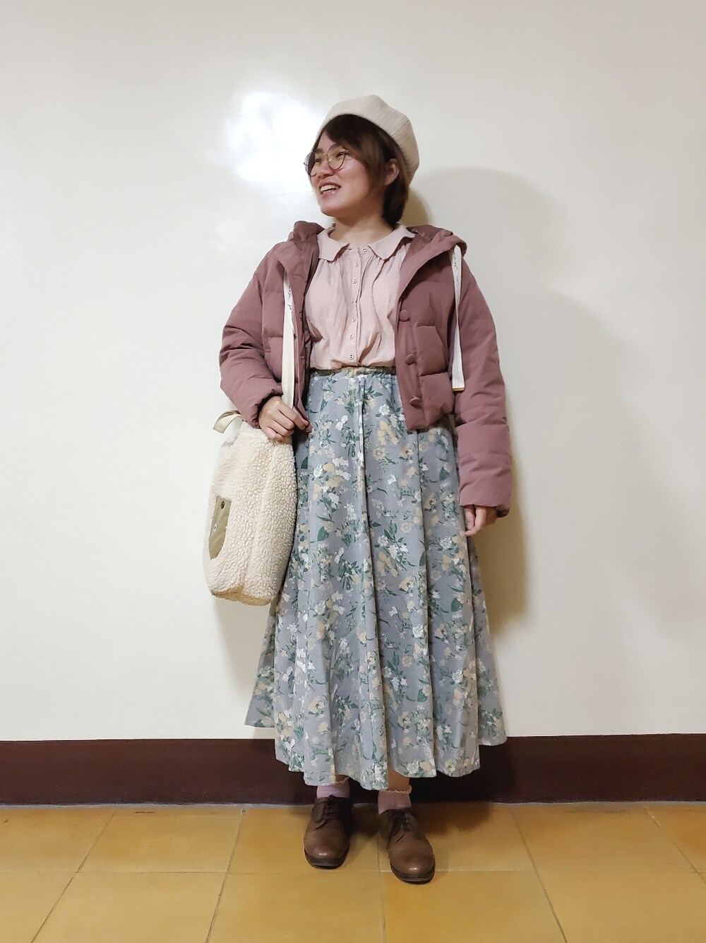 「春コーデ、春、大人カジュアル、大人かわいい、低身長、花柄、花柄スカート」｜「Samansa Mos2のパウダーガーゼブラウス（シャツ/ブラウス、ピンク系）」を使った、呱呱🍯さん（レディース・152cm）の春コーディネートの1枚目の写真
