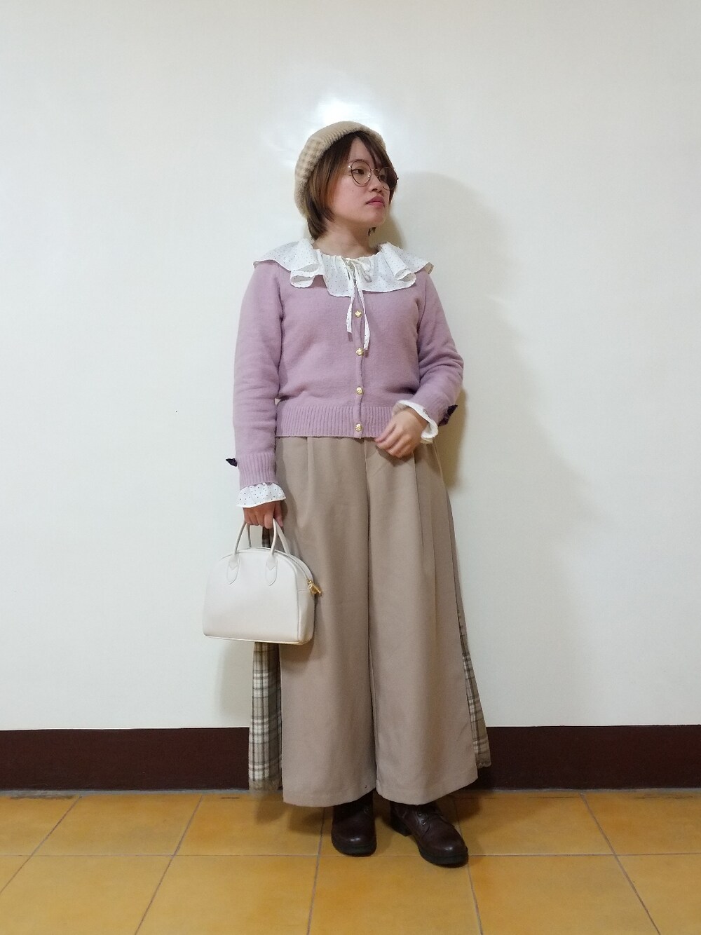 「大人カジュアル、大人女子、色違いコーデ、チェック柄に恋してる、チェック柄、低身長、異素材切り替え、切り替え、水玉、春コーデ、春先取り」｜「Knights Bridgeのアイテム（カーディガン/ボレロ、パープル系）」を使った、呱呱🍯さん（レディース・152cm）の冬コーディネートの2枚目の写真