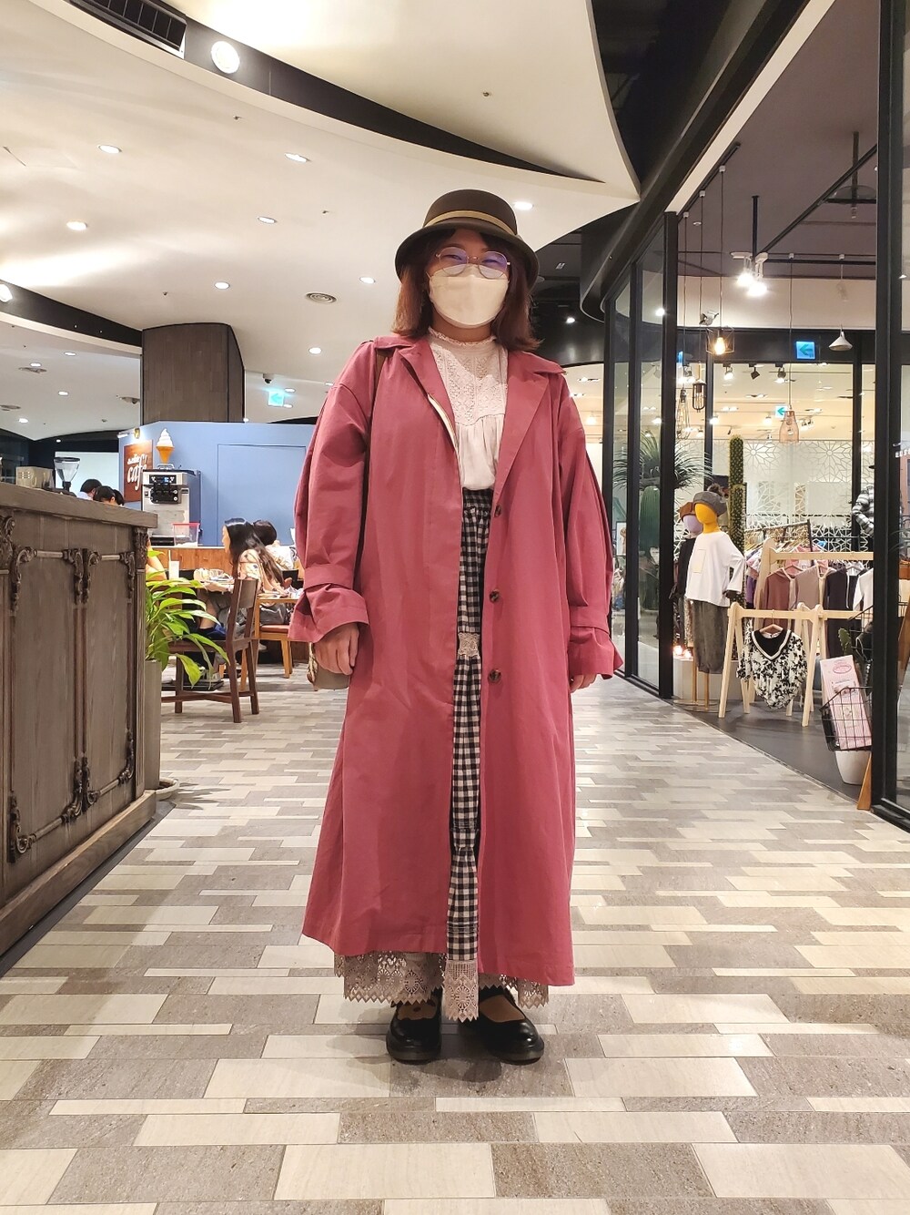 「未来のWEARISTAプロジェクト、大人カジュアル、大人コーデ、低身長、低身長コーデ、冬コーデ」｜「Samansa Mos2のステンカラータック袖コート（ステンカラーコート、ピンク系）」を使った、呱呱🍯さん（レディース・152cm）の冬コーディネートの1枚目の写真
