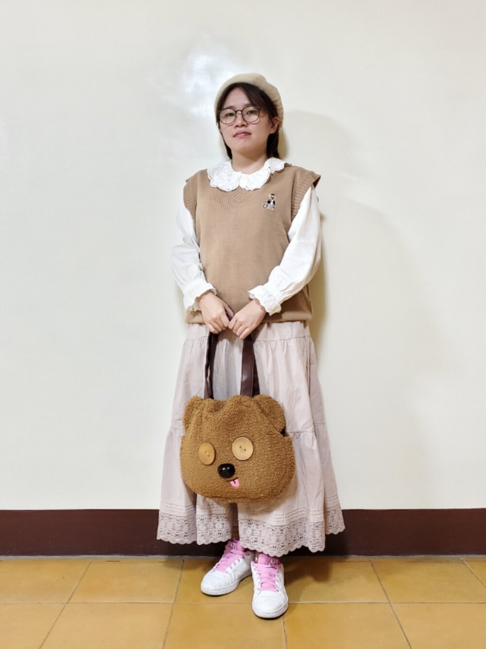 「新星WEARISTAにエントリー、ootd、街頭穿搭、休閒、復古、大人カジュアル、大人かわいい、低身長、低身長コーデ、同系色コーデ」｜「Koreaのアイテム（トップス、ブラウン系）」を使った、呱呱🍯さん（レディース・152cm）の冬コーディネートの1枚目の写真