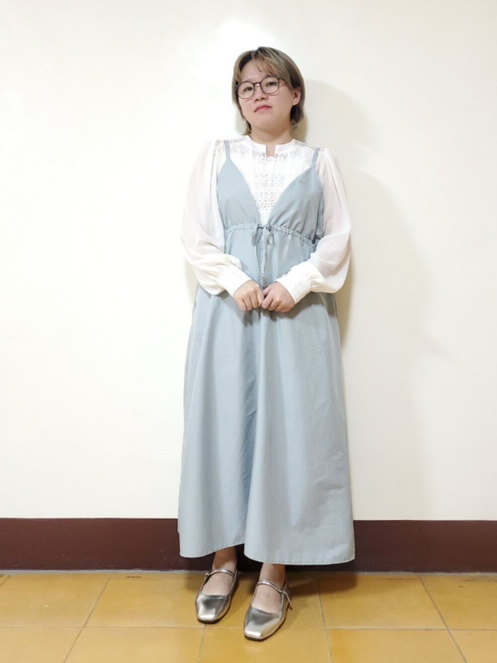 「ootd、夏、大人カジュアル、大人女子、低身長、低身長女子、刺繍、刺繍シャツ、復古、vintage、韓国ファッション」｜「Koreaのアイテム（トップス、ホワイト系）」を使った、呱呱🍯さん（レディース・152cm）の春コーディネートの1枚目の写真