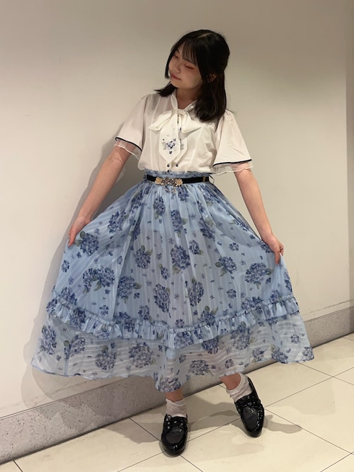 紫陽花刺繍リボンブラウス（シャツ/ブラウス）｜axes femme