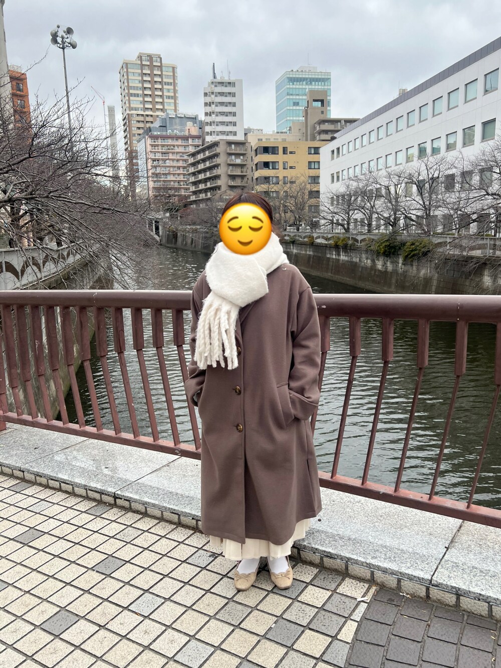 「冬コーデ、大晦日、デート、低身長」｜「Aunt Marie'sのボリュームマフラー  / AUNT MARIE'S（マフラー、ホワイト系）」を使った、ビス子さん（レディース・149cm）の冬コーディネートの1枚目の写真